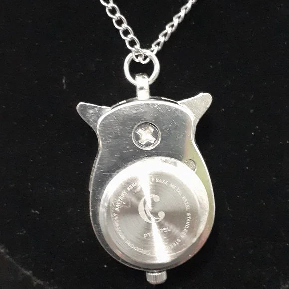 🟢 SALE Charming Charlie Silver Tone Owl Watch Pendant - Picture 4 of 5